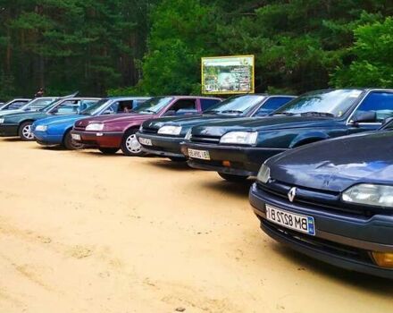 Зеленый Рено 25, объемом двигателя 2.2 л и пробегом 570 тыс. км за 1699 $, фото 5 на Automoto.ua