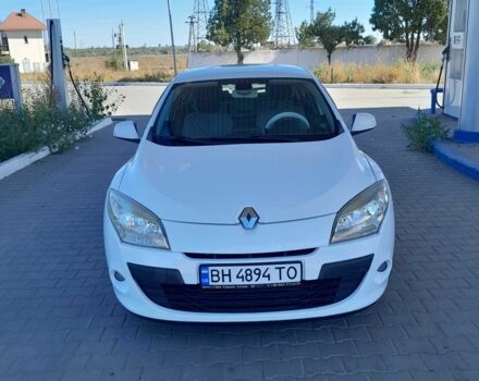 Белый Рено 4, объемом двигателя 1.5 л и пробегом 300 тыс. км за 5999 $, фото 5 на Automoto.ua