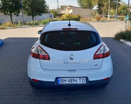 Белый Рено 4, объемом двигателя 1.5 л и пробегом 300 тыс. км за 5999 $, фото 4 на Automoto.ua
