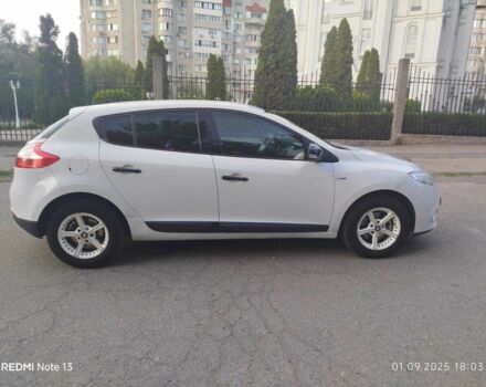 Рено 4 2011 у Одесі на Automoto.ua Білий Рено 4, об'ємом двигуна 1.5 л та пробігом 278 тис. км за 5500 $, фото 3 на Automoto.ua