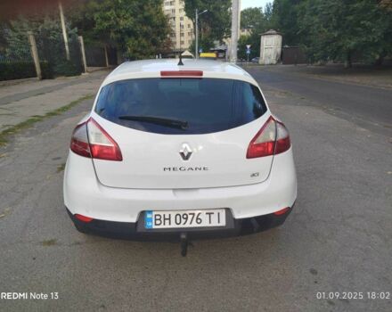 Рено 4 2011 у Одесі на Automoto.ua Білий Рено 4, об'ємом двигуна 1.5 л та пробігом 278 тис. км за 5500 $, фото 6 на Automoto.ua