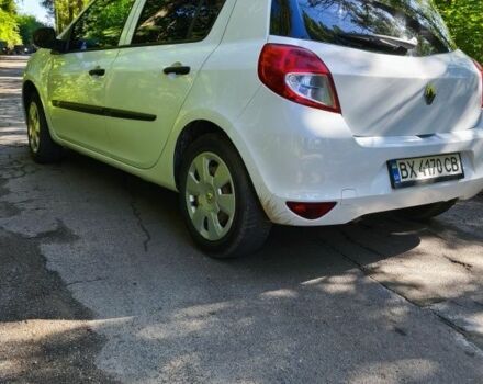 Белый Рено 4, объемом двигателя 1.1 л и пробегом 222 тыс. км за 6000 $, фото 2 на Automoto.ua