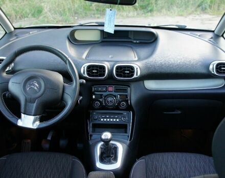 Білий Рено 4, об'ємом двигуна 1.4 л та пробігом 149 тис. км за 6000 $, фото 4 на Automoto.ua