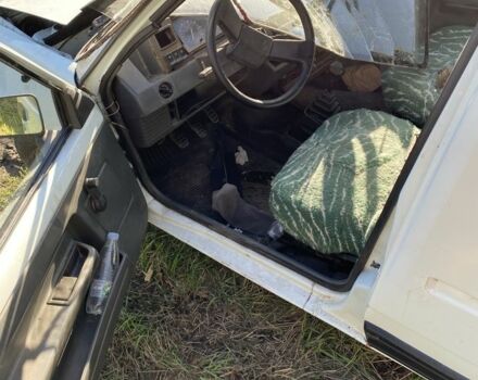 Белый Рено 4, объемом двигателя 1.1 л и пробегом 3 тыс. км за 450 $, фото 1 на Automoto.ua