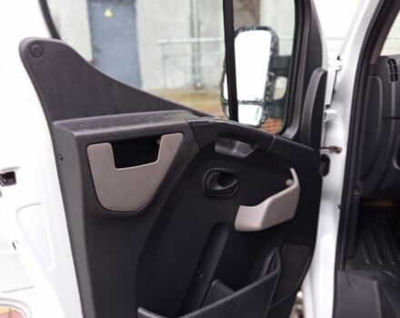 Белый Рено 4, объемом двигателя 2.3 л и пробегом 330 тыс. км за 13300 $, фото 4 на Automoto.ua