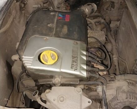 Белый Рено 4, объемом двигателя 1.4 л и пробегом 250 тыс. км за 1250 $, фото 6 на Automoto.ua