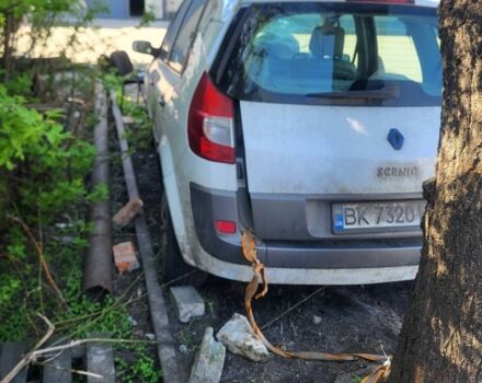 Белый Рено 4, объемом двигателя 2 л и пробегом 320 тыс. км за 1900 $, фото 1 на Automoto.ua