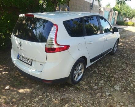 Белый Рено 4, объемом двигателя 1.5 л и пробегом 350 тыс. км за 6600 $, фото 1 на Automoto.ua