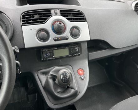 Белый Рено 4, объемом двигателя 0 л и пробегом 150 тыс. км за 4400 $, фото 2 на Automoto.ua