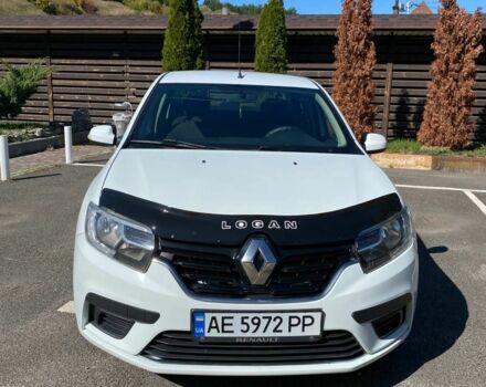Белый Рено 4, объемом двигателя 1.1 л и пробегом 240 тыс. км за 4499 $, фото 1 на Automoto.ua