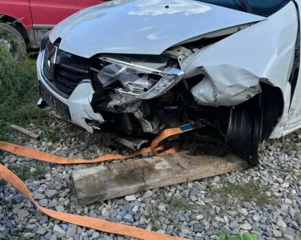 Белый Рено 4, объемом двигателя 0 л и пробегом 135 тыс. км за 2402 $, фото 4 на Automoto.ua