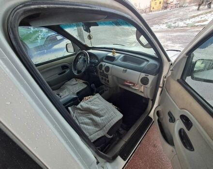 Белый Рено 4, объемом двигателя 0 л и пробегом 242 тыс. км за 3200 $, фото 3 на Automoto.ua