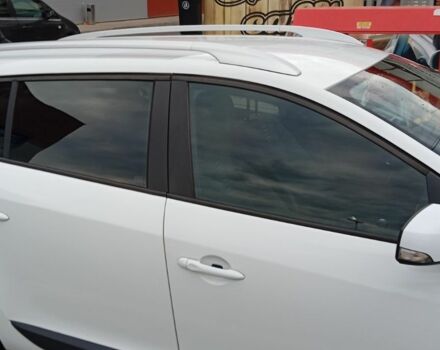 Білий Рено 4, об'ємом двигуна 1.5 л та пробігом 260 тис. км за 6500 $, фото 2 на Automoto.ua