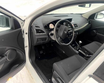 Белый Рено 4, объемом двигателя 1.5 л и пробегом 223 тыс. км за 7999 $, фото 7 на Automoto.ua