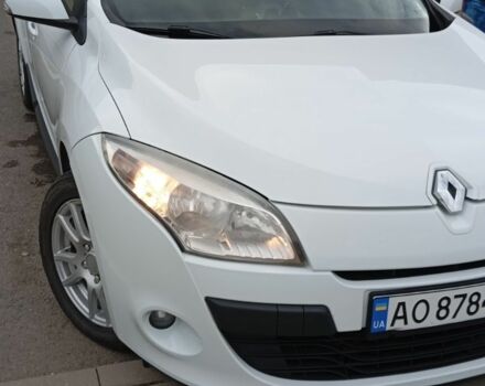 Білий Рено 4, об'ємом двигуна 1.5 л та пробігом 260 тис. км за 6500 $, фото 1 на Automoto.ua