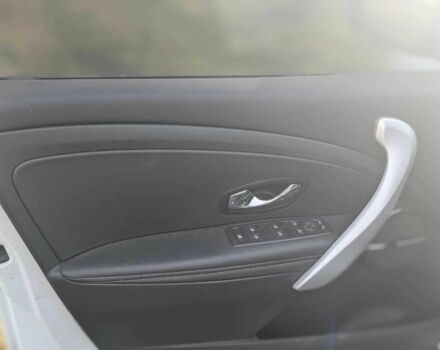 Белый Рено 4, объемом двигателя 1.5 л и пробегом 260 тыс. км за 7800 $, фото 10 на Automoto.ua