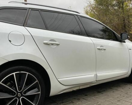 Белый Рено 4, объемом двигателя 1.5 л и пробегом 280 тыс. км за 5500 $, фото 3 на Automoto.ua