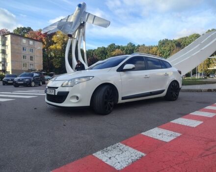 Белый Рено 4, объемом двигателя 1.5 л и пробегом 240 тыс. км за 6500 $, фото 2 на Automoto.ua