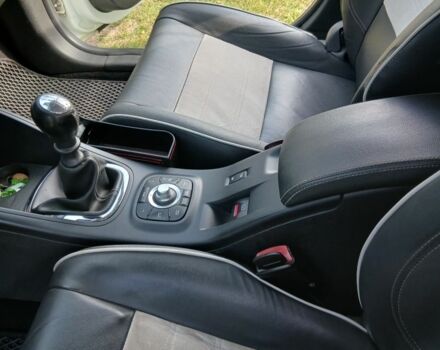 Белый Рено 4, объемом двигателя 1.5 л и пробегом 290 тыс. км за 7500 $, фото 8 на Automoto.ua
