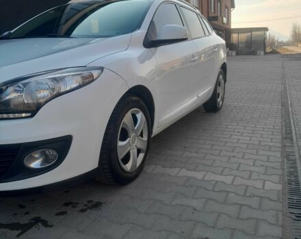 Білий Рено 4, об'ємом двигуна 1.6 л та пробігом 247 тис. км за 6900 $, фото 2 на Automoto.ua