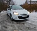 Белый Рено 4, объемом двигателя 2 л и пробегом 368 тыс. км за 2734 $, фото 1 на Automoto.ua