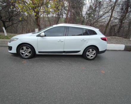 Белый Рено 4, объемом двигателя 0 л и пробегом 211 тыс. км за 9800 $, фото 1 на Automoto.ua