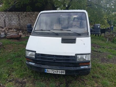 Рено 4 1993 у Подільськ (Котовськ) на Automoto.ua Білий Рено 4, об'ємом двигуна 1.7 л та пробігом 500 тис. км за 1100 $, фото 1 на Automoto.ua