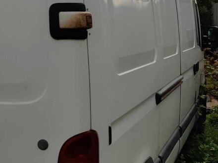 Белый Рено 4, объемом двигателя 2.5 л и пробегом 2 тыс. км за 3600 $, фото 1 на Automoto.ua