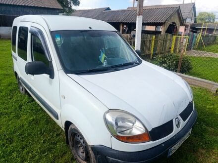 Рено 4 2005 в Яворове на Automoto.ua Белый Рено 4, объемом двигателя 0 л и пробегом 340 тыс. км за 2900 $, фото 1 на Automoto.ua