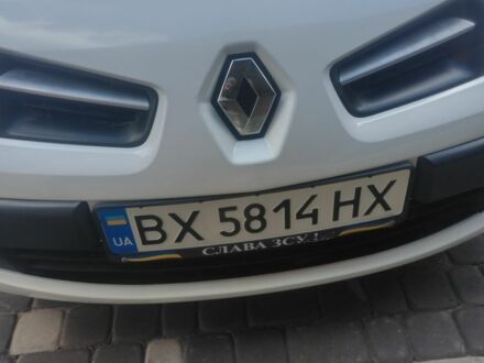 Білий Рено 4, об'ємом двигуна 1.5 л та пробігом 250 тис. км за 6500 $, фото 1 на Automoto.ua