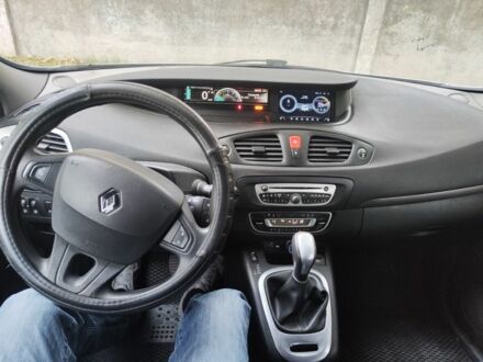 Белый Рено 4, объемом двигателя 1.5 л и пробегом 350 тыс. км за 6600 $, фото 1 на Automoto.ua