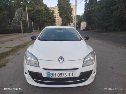 Белый Рено 4, объемом двигателя 1.5 л и пробегом 278 тыс. км за 5500 $, фото 1 на Automoto.ua