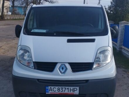 Рено 4 2013 в Ковель на Automoto.ua Белый Рено 4, объемом двигателя 2 л и пробегом 218 тыс. км за 12000 $, фото 1 на Automoto.ua