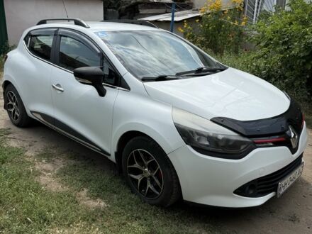 Білий Рено 4, об'ємом двигуна 1.5 л та пробігом 240 тис. км за 7514 $, фото 1 на Automoto.ua