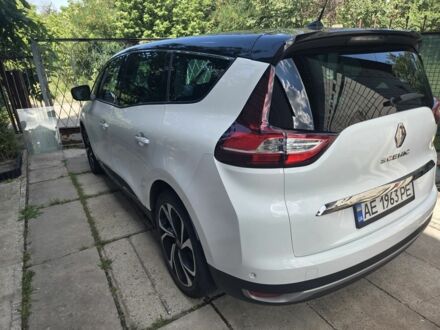Білий Рено 4, об'ємом двигуна 1.7 л та пробігом 245 тис. км за 17461 $, фото 1 на Automoto.ua