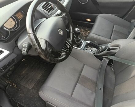 Бежевий Рено 4, об'ємом двигуна 1.5 л та пробігом 248 тис. км за 6000 $, фото 3 на Automoto.ua