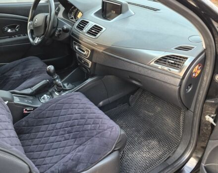 Черный Рено 4, объемом двигателя 1.5 л и пробегом 238 тыс. км за 7200 $, фото 6 на Automoto.ua