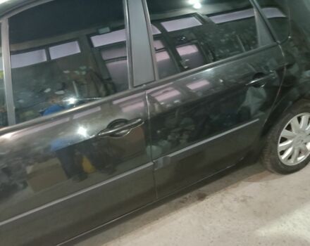 Черный Рено 4, объемом двигателя 1.6 л и пробегом 260 тыс. км за 4000 $, фото 2 на Automoto.ua