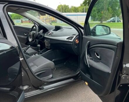 Черный Рено 4, объемом двигателя 1.6 л и пробегом 257 тыс. км за 6300 $, фото 5 на Automoto.ua