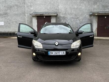 Черный Рено 4, объемом двигателя 1.6 л и пробегом 257 тыс. км за 6300 $, фото 1 на Automoto.ua