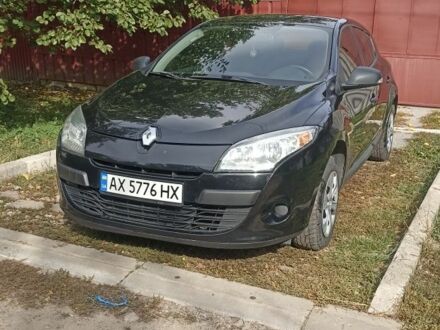 Черный Рено 4, объемом двигателя 0 л и пробегом 290 тыс. км за 5200 $, фото 1 на Automoto.ua