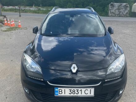 Рено 4 2013 в Кременчуге на Automoto.ua Черный Рено 4, объемом двигателя 1.5 л и пробегом 3 тыс. км за 8000 $, фото 1 на Automoto.ua