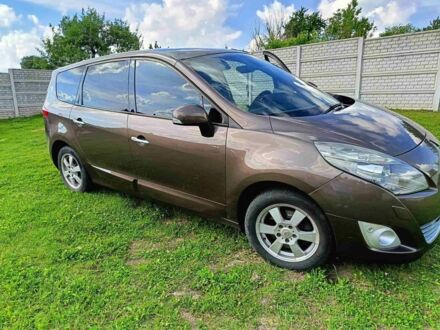 Коричневый Рено 4, объемом двигателя 1.5 л и пробегом 315 тыс. км за 7900 $, фото 1 на Automoto.ua