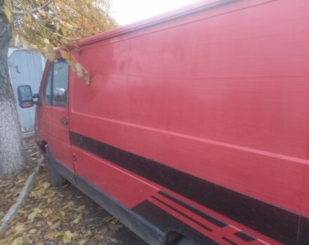 Красный Рено 4, объемом двигателя 0 л и пробегом 150 тыс. км за 357 $, фото 3 на Automoto.ua