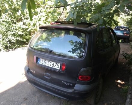 Красный Рено 4, объемом двигателя 6 л и пробегом 225 тыс. км за 1600 $, фото 1 на Automoto.ua