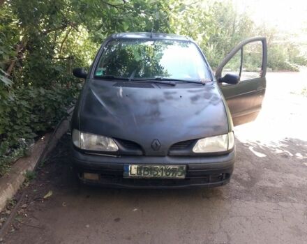 Красный Рено 4, объемом двигателя 6 л и пробегом 225 тыс. км за 1600 $, фото 2 на Automoto.ua