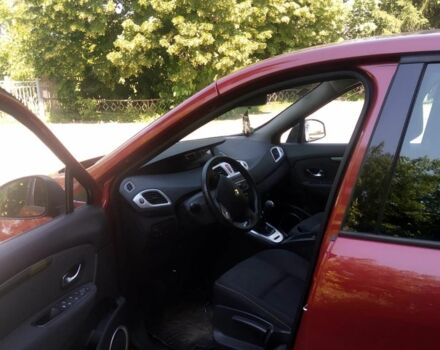 Червоний Рено 4, об'ємом двигуна 1.6 л та пробігом 200 тис. км за 7500 $, фото 2 на Automoto.ua