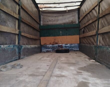 Красный Рено 4, объемом двигателя 4.6 л и пробегом 600 тыс. км за 7500 $, фото 3 на Automoto.ua