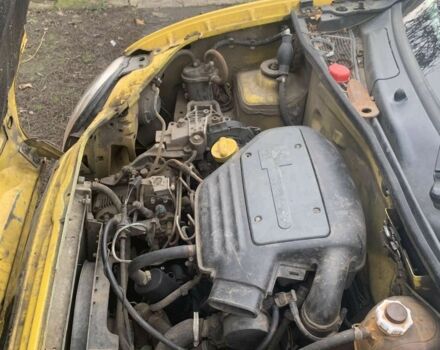 Желтый Рено 4, объемом двигателя 1.9 л и пробегом 3 тыс. км за 1207 $, фото 3 на Automoto.ua