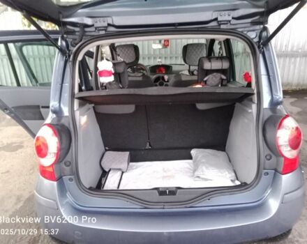 Рено 4 2006 у Новорад-Волынском на Automoto.ua Сірий Рено 4, об'ємом двигуна 1 л та пробігом 180 тис. км за 4500 $, фото 4 на Automoto.ua